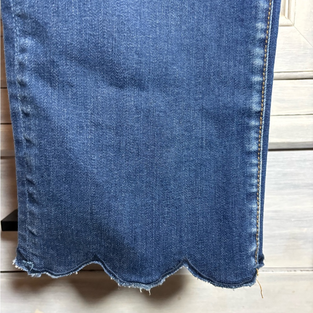 Driftwood Medium Candace Cropped Scalloped Hem Jeans Dainty Feminine Classic Fit - Picture 5 of 10